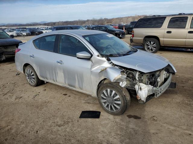 3N1CN7AP8KL866668 - 2019 NISSAN VERSA S SILVER photo 4