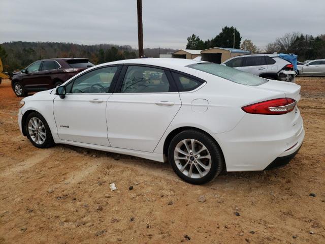 3FA6P0LU8KR205675 - 2019 FORD FUSION SE WHITE photo 2