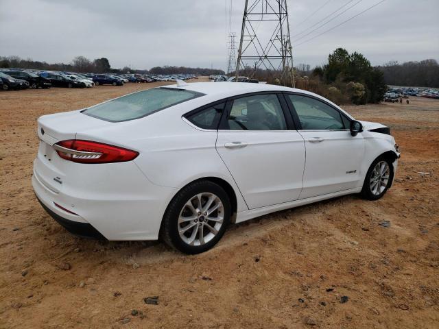 3FA6P0LU8KR205675 - 2019 FORD FUSION SE WHITE photo 3