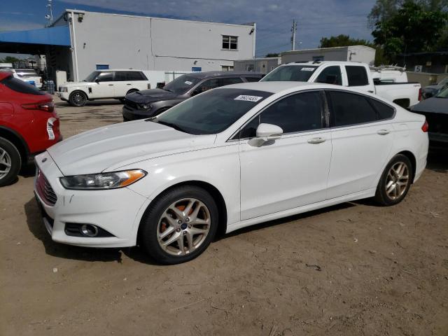 1FA6P0HD2G5101136 - 2016 FORD FUSION SE WHITE photo 1