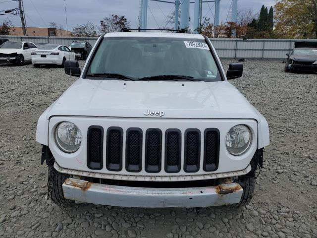 1C4NJRFBXGD786375 - 2016 JEEP PATRIOT LATITUDE WHITE photo 5