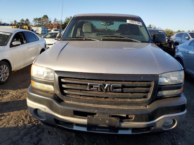 2GTEK19B951242064 - 2005 GMC NEW SIERRA K1500 SILVER photo 5