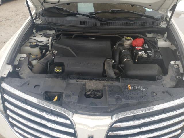 2LMHJ5AT2KBL02820 - 2019 LINCOLN MKT WHITE photo 12