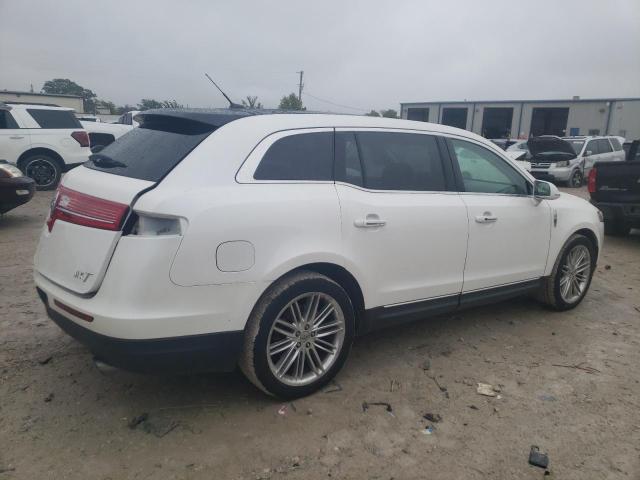 2LMHJ5AT2KBL02820 - 2019 LINCOLN MKT WHITE photo 3