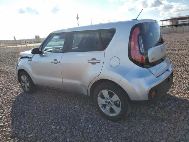 KNDJN2A27K7655820 - 2019 KIA SOUL SILVER photo 2