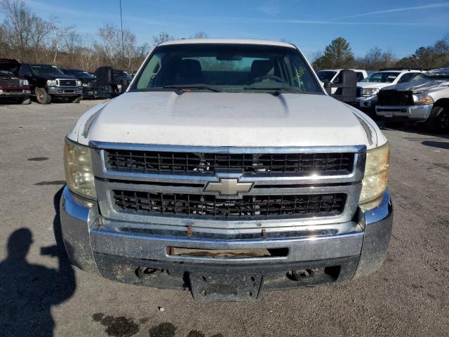 1GBHC29K88E217227 - 2008 CHEVROLET SILVERADO C2500 HEAVY DUTY WHITE photo 5