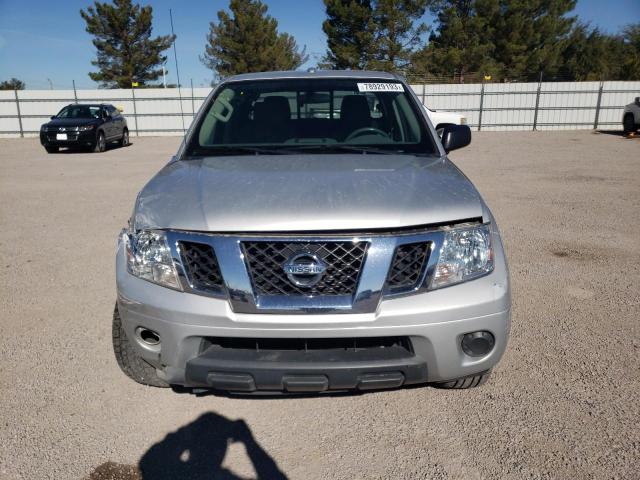 1N6AD0ER1JN728055 - 2018 NISSAN FRONTIER S SILVER photo 5