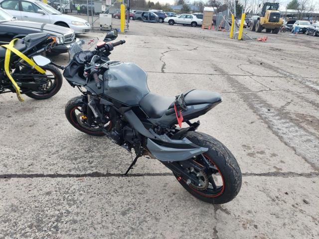 JKAEXEJ19JDA02889 - 2018 KAWASAKI EX650 J გრაფიტი ფოტო 3