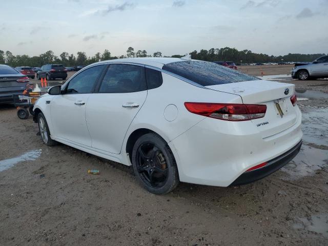 5XXGT4L33JG267992 - 2018 KIA OPTIMA LX WHITE photo 2