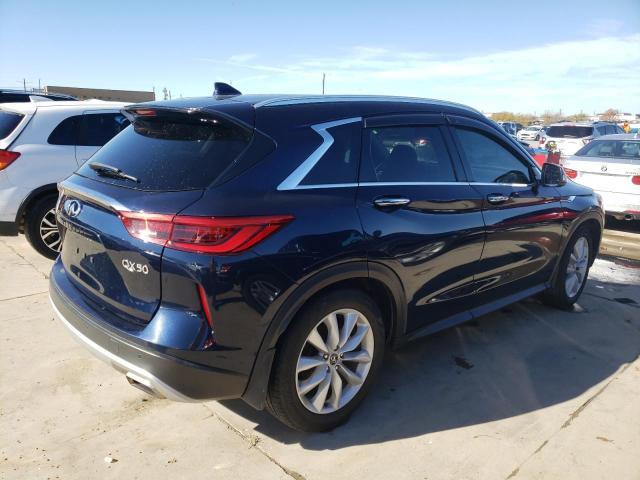 3PCAJ5M15KF110144 - 2019 INFINITI QX50 ESSENTIAL BLUE photo 3