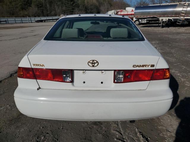 4T1BG22KX1U774485 - 2001 TOYOTA CAMRY CE WHITE photo 6