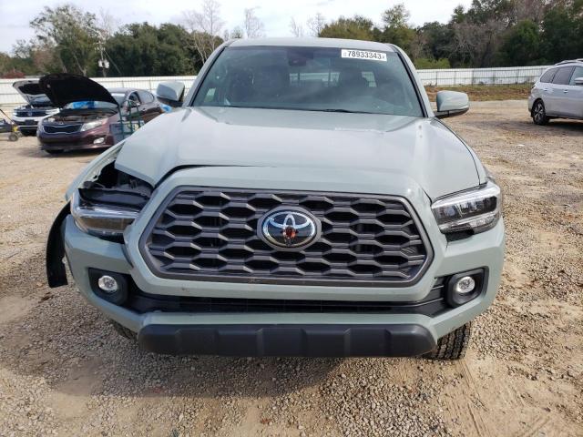 3TMCZ5AN4NM481532 - 2022 TOYOTA TACOMA DOUBLE CAB GRAY photo 5