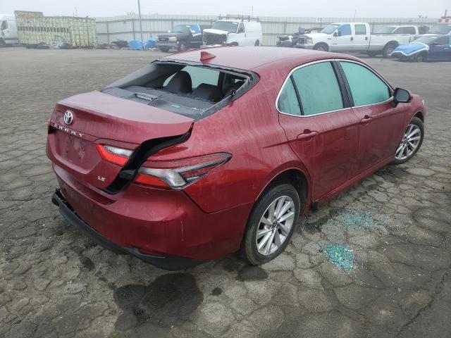 4T1C11AK1MU556084 - 2021 TOYOTA CAMRY LE RED photo 3