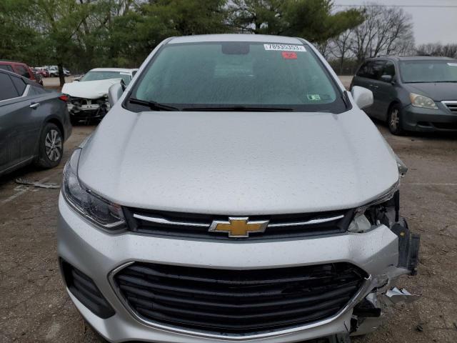 KL7CJNSB0JB719256 - 2018 CHEVROLET TRAX LS SILVER photo 5