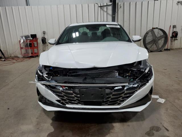 5NPLN4AG8MH027845 - 2021 HYUNDAI ELANTRA SEL WHITE photo 5