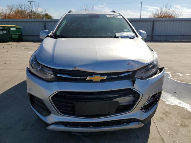 3GNCJLSB4LL329826 - 2020 CHEVROLET TRAX 1LT SILVER photo 5