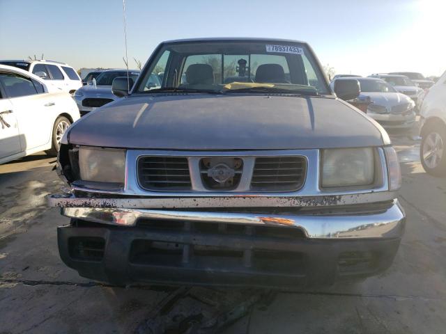 1N6DD26S9WC378025 - 1998 NISSAN FRONTIER KING CAB XE SILVER photo 5