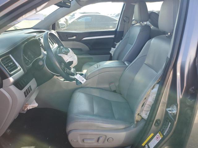 5TDKKRFH0GS157054 - 2016 TOYOTA HIGHLANDER XLE GRAY photo 7