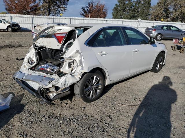 4T1BF1FK9GU249255 - 2016 TOYOTA CAMRY LE WHITE photo 3