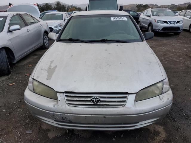 4T1BG22K7VU116600 - 1997 TOYOTA CAMRY CE SILVER photo 5