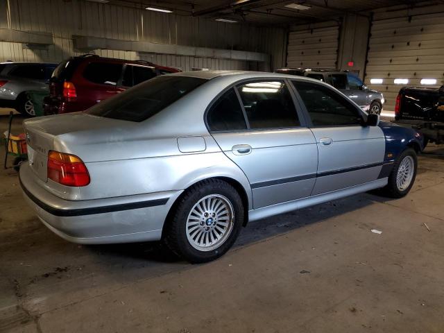 WBADE5323WBV93022 - 1998 BMW 540 I SILVER photo 3