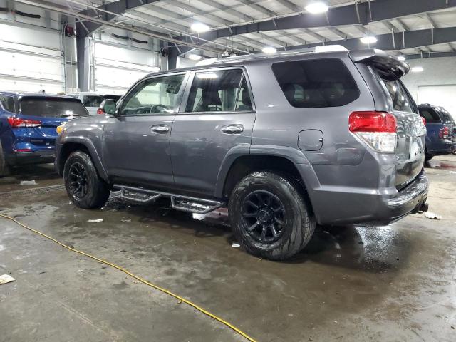 JTEBU5JR5D5147460 - 2013 TOYOTA 4RUNNER SR5 GRAY photo 2