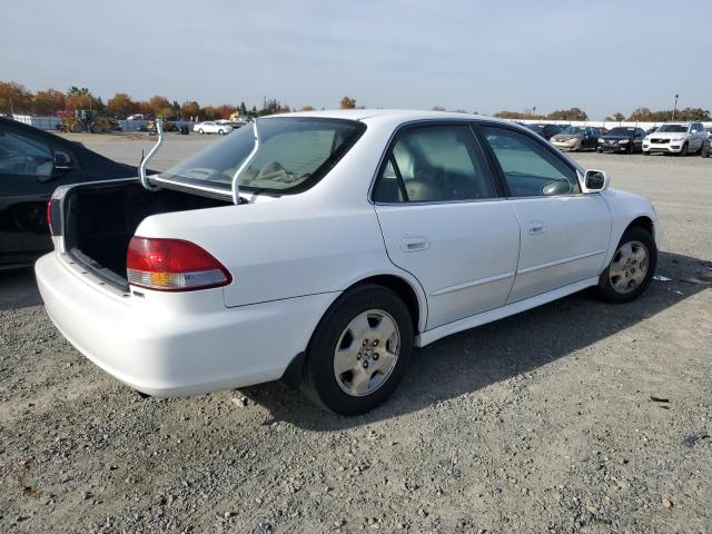 1HGCG16512A061129 - 2002 HONDA ACCORD EX WHITE photo 3