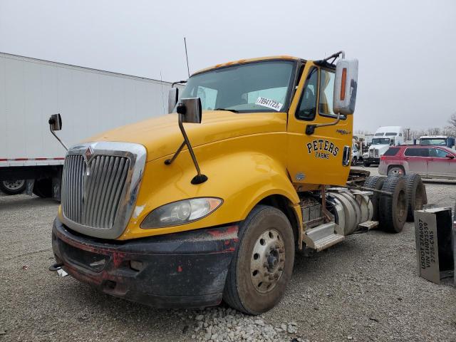 1HSDJAPRXEH025559 - 2014 INTERNATIONAL PROSTAR YELLOW photo 2