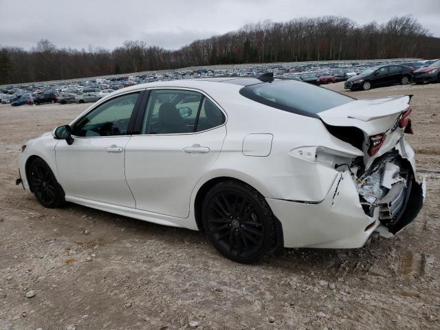 4T1K61BK4NU056918 - 2022 TOYOTA CAMRY XSE WHITE photo 2