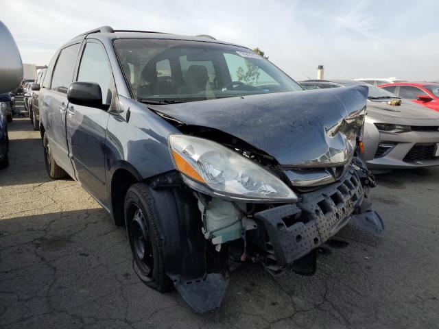 5TDKK4CC4AS342677 - 2010 TOYOTA SIENNA CE GRAY photo 4