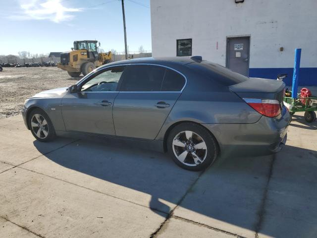 WBANF73507CU21856 - 2007 BMW 530 XI GRAY photo 2