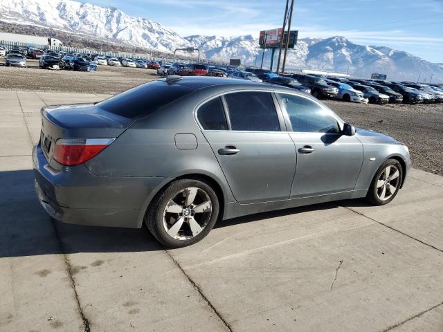 WBANF73507CU21856 - 2007 BMW 530 XI GRAY photo 3