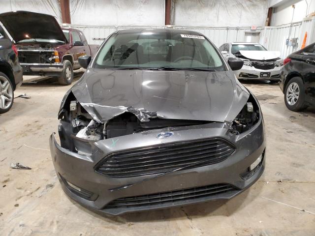 1FADP3FE8JL257446 - 2018 FORD FOCUS SE CHARCOAL photo 5