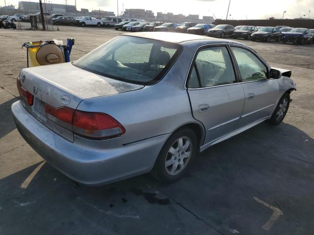 1HGCG56692A045292 - 2002 HONDA ACCORD EX SILVER photo 3