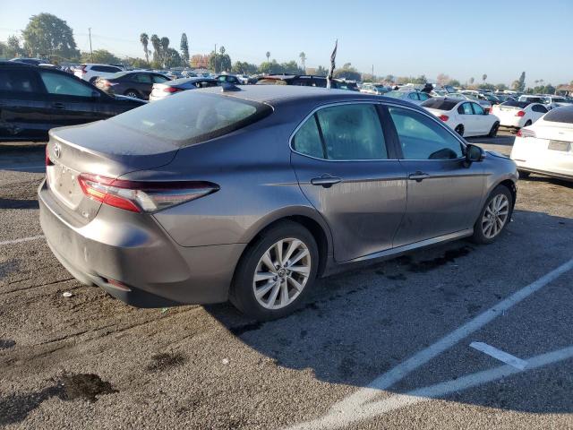 4T1C11AK1NU621565 - 2022 TOYOTA CAMRY LE GRAY photo 3