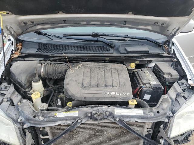 2A4RR8DG7BR616056 - 2011 CHRYSLER TOWN & COU TOURING L SILVER photo 12