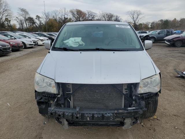 2A4RR8DG7BR616056 - 2011 CHRYSLER TOWN & COU TOURING L SILVER photo 5