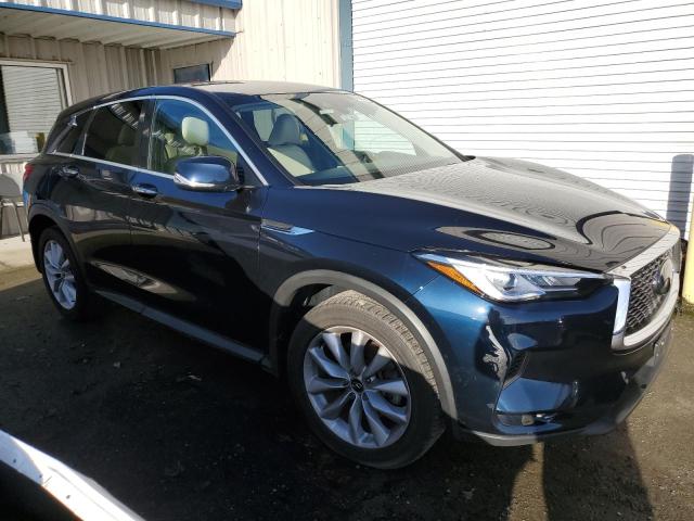 3PCAJ5M16KF123761 - 2019 INFINITI QX50 ESSENTIAL BLUE photo 4