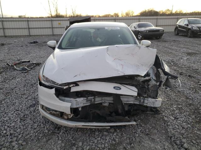 3FA6P0G7XHR391393 - 2017 FORD FUSION S WHITE photo 5