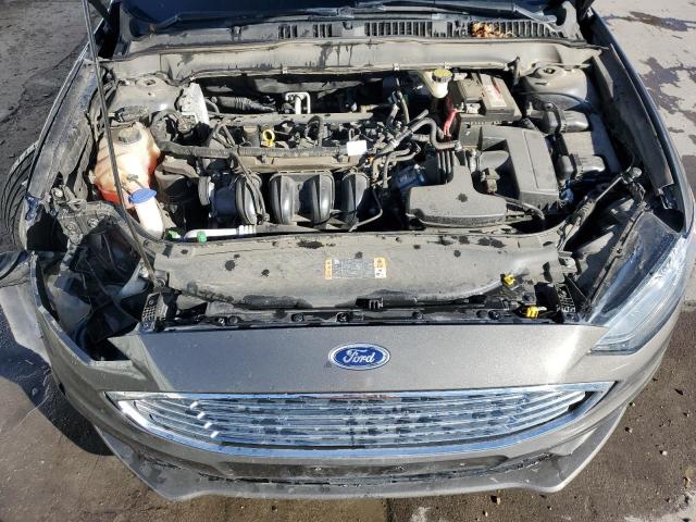 3FA6P0H70HR398450 - 2017 FORD FUSION SE BROWN photo 11