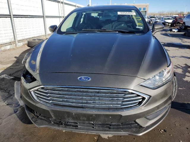 3FA6P0H70HR398450 - 2017 FORD FUSION SE BROWN photo 5