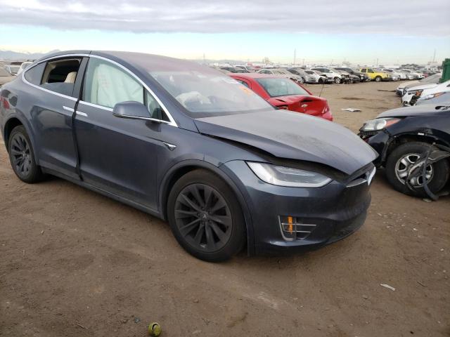 5YJXCAE24JF087703 - 2018 TESLA MODEL X GRAY photo 4