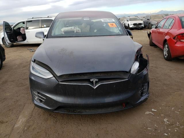 5YJXCAE24JF087703 - 2018 TESLA MODEL X GRAY photo 5