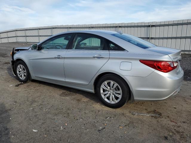 5NPEB4AC2DH549269 - 2013 HYUNDAI SONATA GLS SILVER photo 2