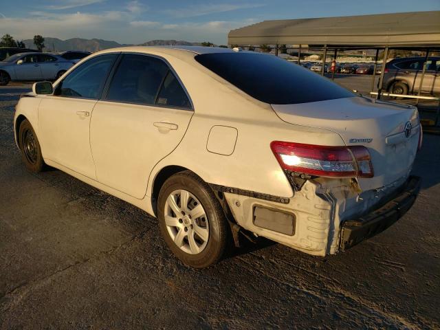 4T1BF3EK4AU522736 - 2010 TOYOTA CAMRY BASE WHITE photo 2