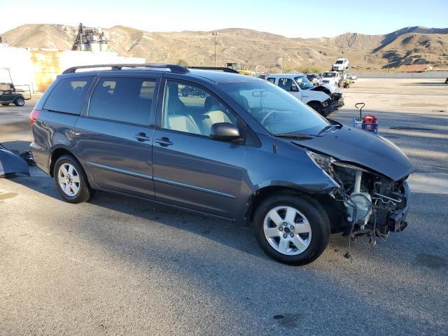 5TDZK23CX8S183788 - 2008 TOYOTA SIENNA CE GRAY photo 4