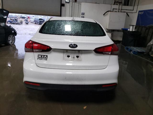 3KPFK4A79HE050311 - 2017 KIA FORTE LX WHITE photo 6