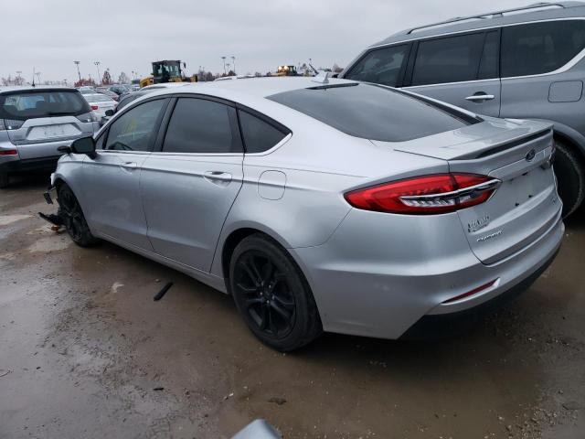 3FA6P0HD6KR275247 - 2019 FORD FUSION SE SILVER photo 2