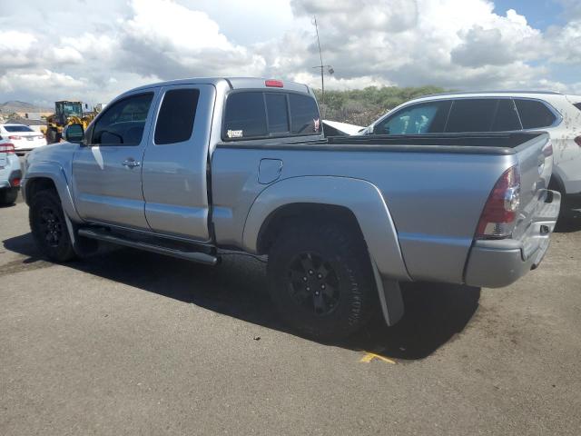 5TFTU4GN6FX088062 - 2015 TOYOTA TACOMA PRERUNNER ACCESS CAB SILVER photo 2
