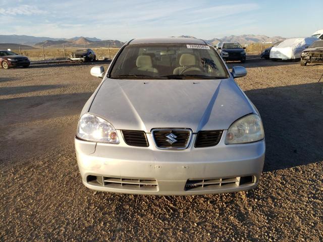 KL5JD56Z45K156927 - 2005 SUZUKI FORENZA S SILVER photo 5